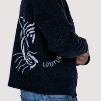 Pull Noir en Laine Mérinos – Logo Jacquard Blanc Tiger Couture